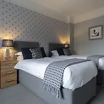 Melrose Гостевой дом 4*
