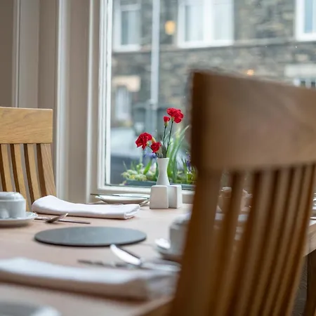 Melrose בית הארחה