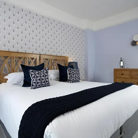 Melrose Гостевой дом 4*