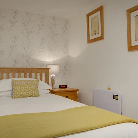 Melrose Гостевой дом 4*