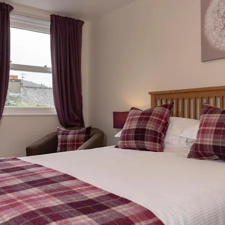 Melrose Эмблсайд